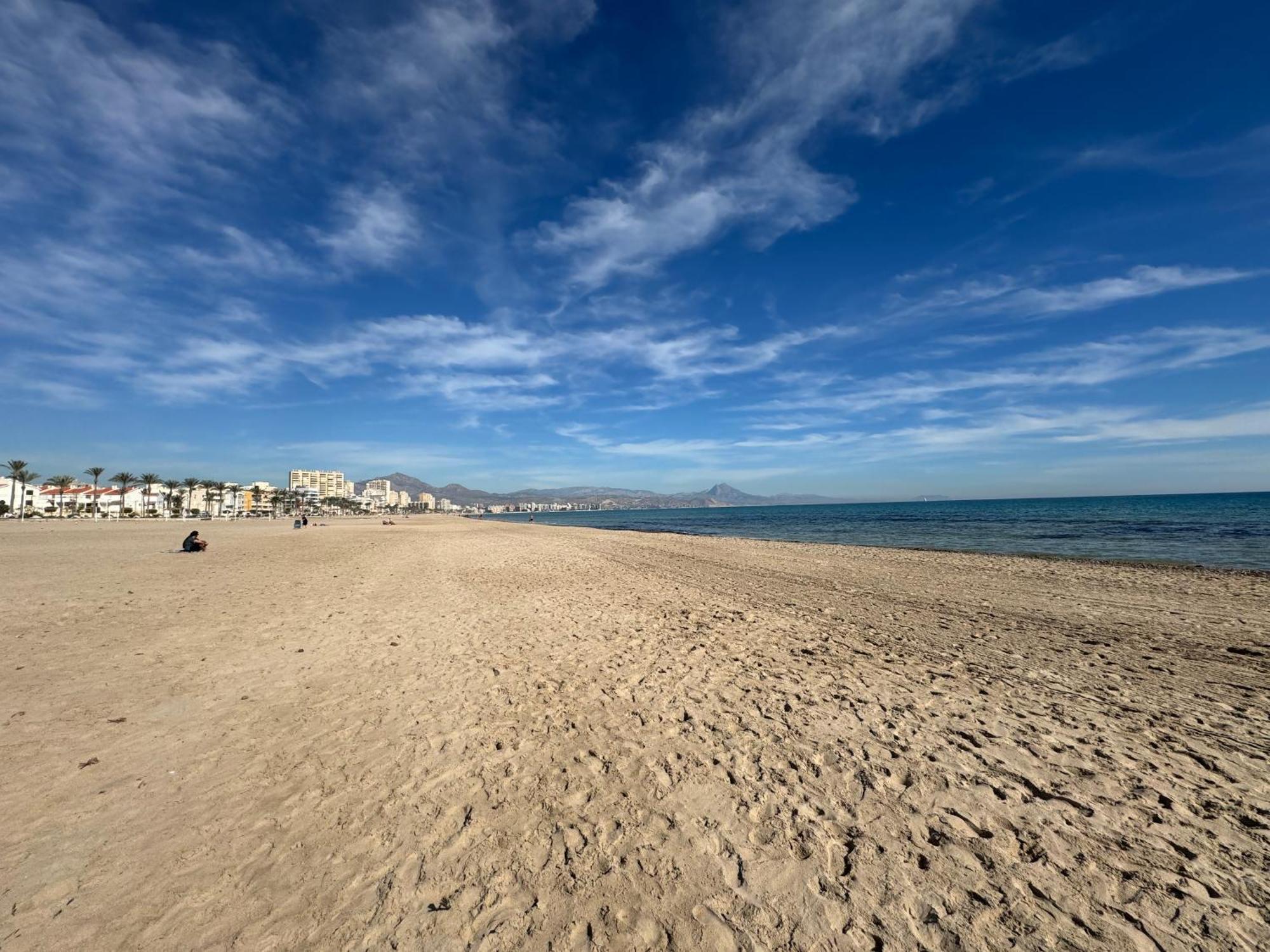 Apartamento Muchavista Primera Linea De Playa By El Conserje El Campello Exteriör bild