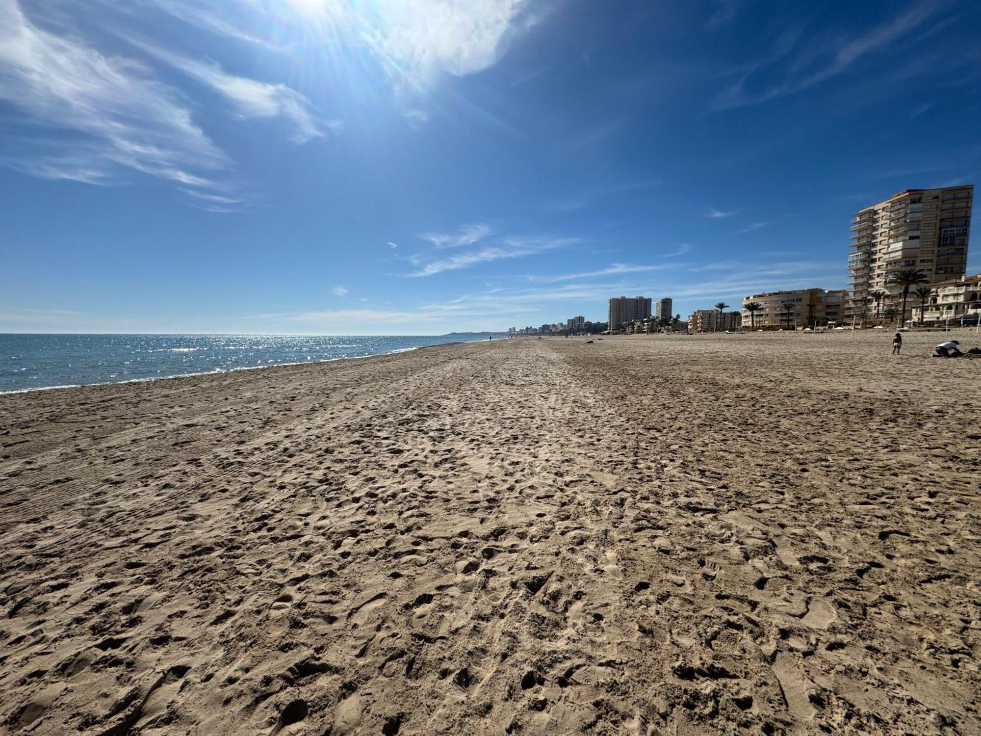 Apartamento Muchavista Primera Linea De Playa By El Conserje El Campello Exteriör bild